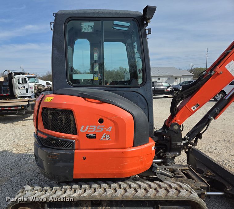 image for item DP6253 2020 Kubota U35-4 mini excavator