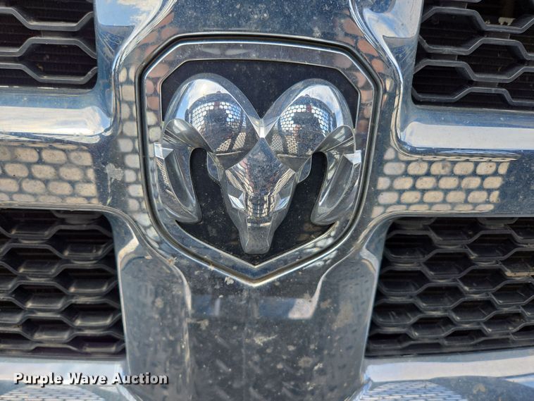 image for item DP6254 2016 Dodge Ram 3500 Crew Cab flatbed pickup truck