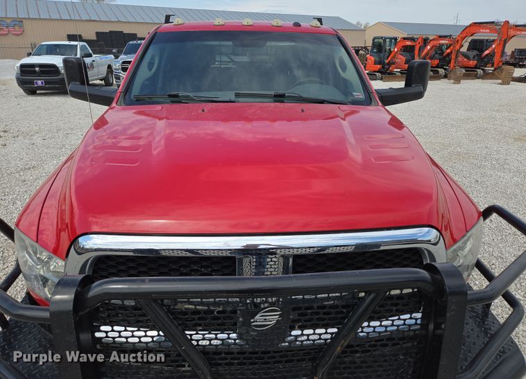 image for item DP6254 2016 Dodge Ram 3500 Crew Cab flatbed pickup truck