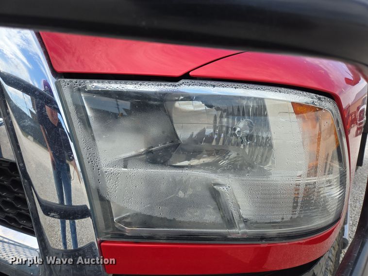 image for item DP6254 2016 Dodge Ram 3500 Crew Cab flatbed pickup truck