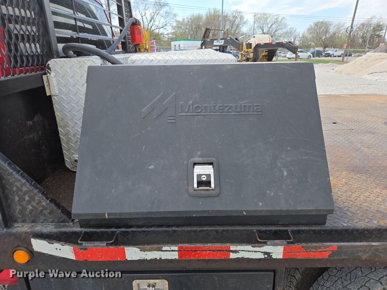 image for item DP6254 2016 Dodge Ram 3500 Crew Cab flatbed pickup truck