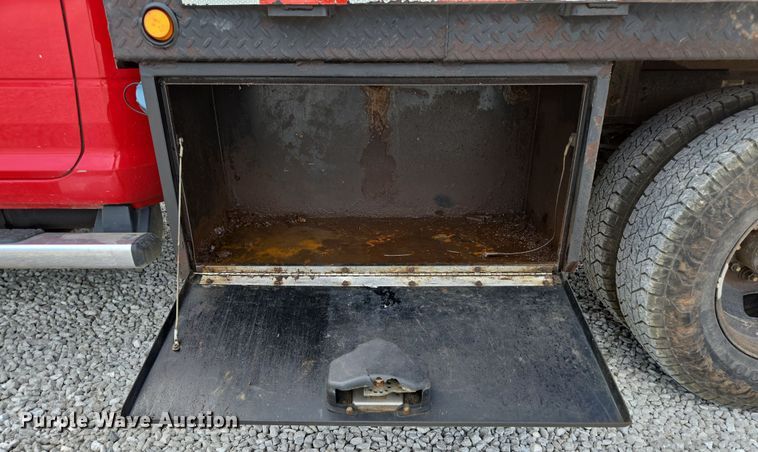 image for item DP6254 2016 Dodge Ram 3500 Crew Cab flatbed pickup truck