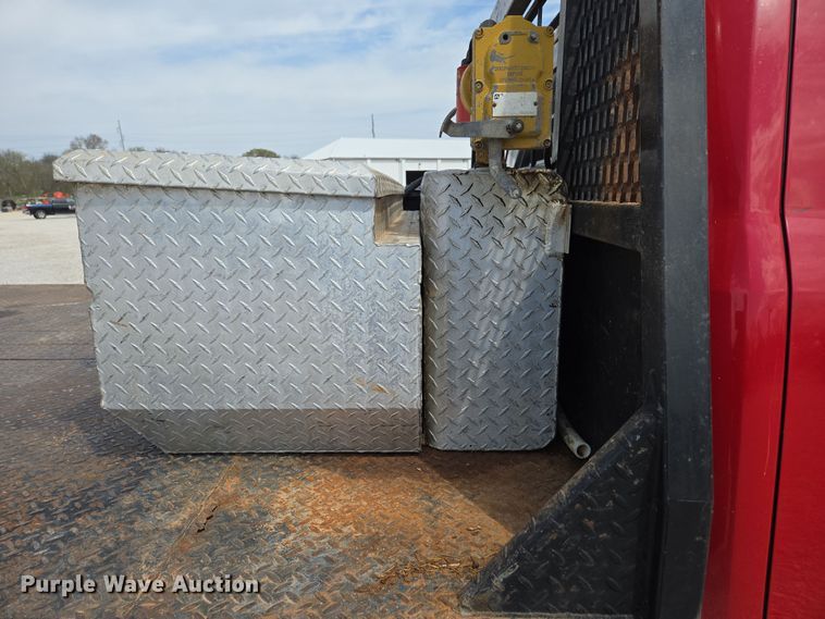 image for item DP6254 2016 Dodge Ram 3500 Crew Cab flatbed pickup truck