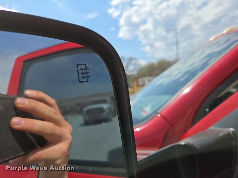 image for item DP6254 2016 Dodge Ram 3500 Crew Cab flatbed pickup truck