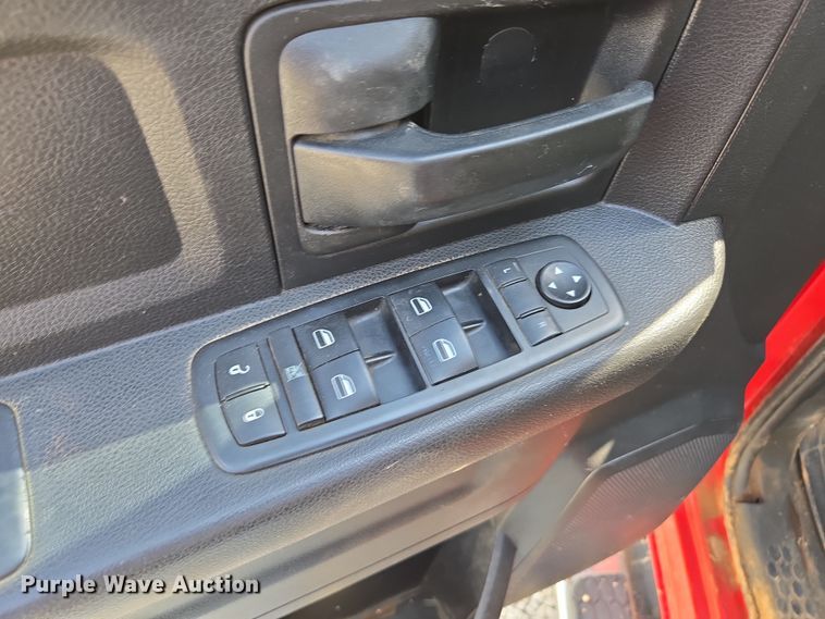 image for item DP6254 2016 Dodge Ram 3500 Crew Cab flatbed pickup truck