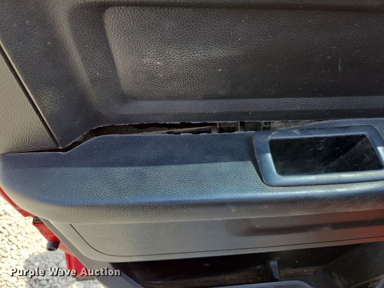 image for item DP6254 2016 Dodge Ram 3500 Crew Cab flatbed pickup truck