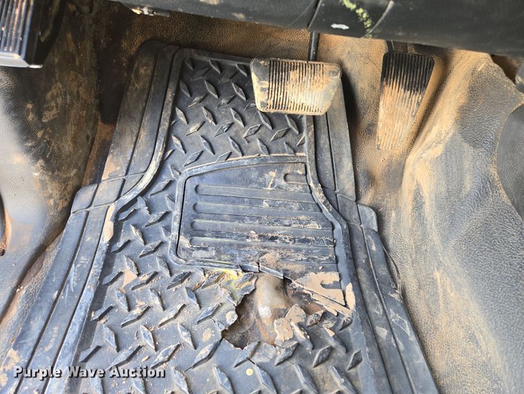 image for item DP6254 2016 Dodge Ram 3500 Crew Cab flatbed pickup truck