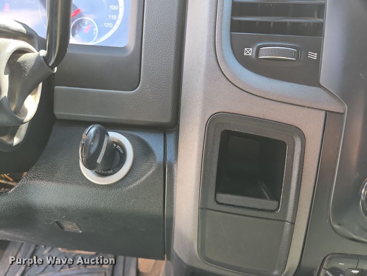 image for item DP6254 2016 Dodge Ram 3500 Crew Cab flatbed pickup truck