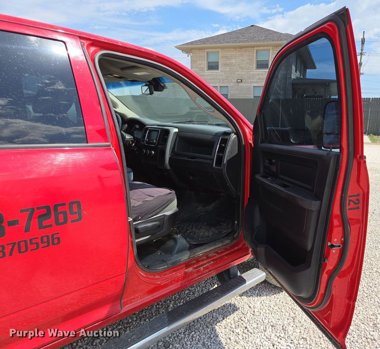 image for item DP6254 2016 Dodge Ram 3500 Crew Cab flatbed pickup truck