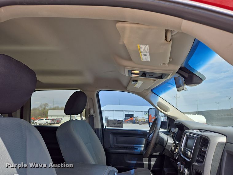 image for item DP6254 2016 Dodge Ram 3500 Crew Cab flatbed pickup truck