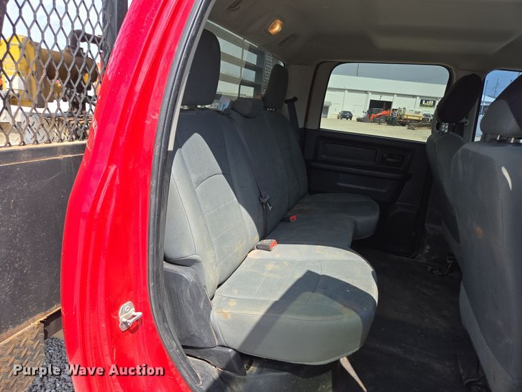 image for item DP6254 2016 Dodge Ram 3500 Crew Cab flatbed pickup truck