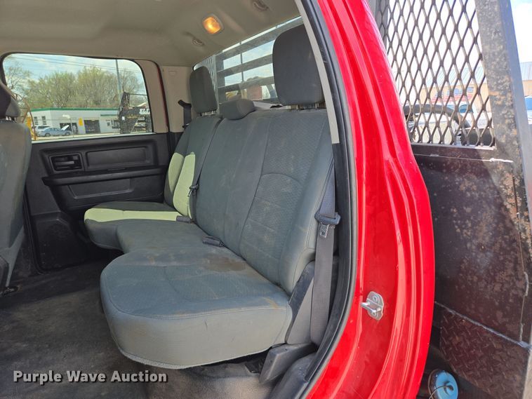 image for item DP6254 2016 Dodge Ram 3500 Crew Cab flatbed pickup truck