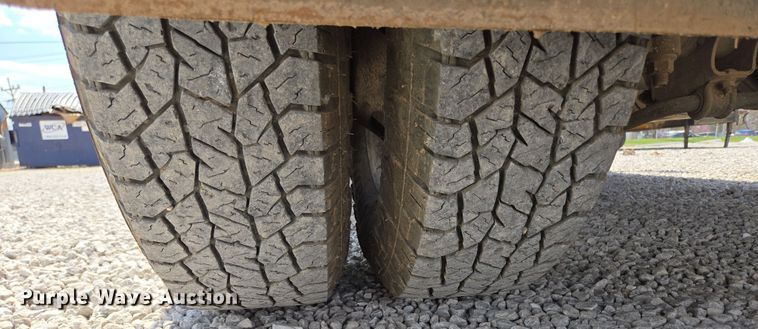 image for item DP6254 2016 Dodge Ram 3500 Crew Cab flatbed pickup truck