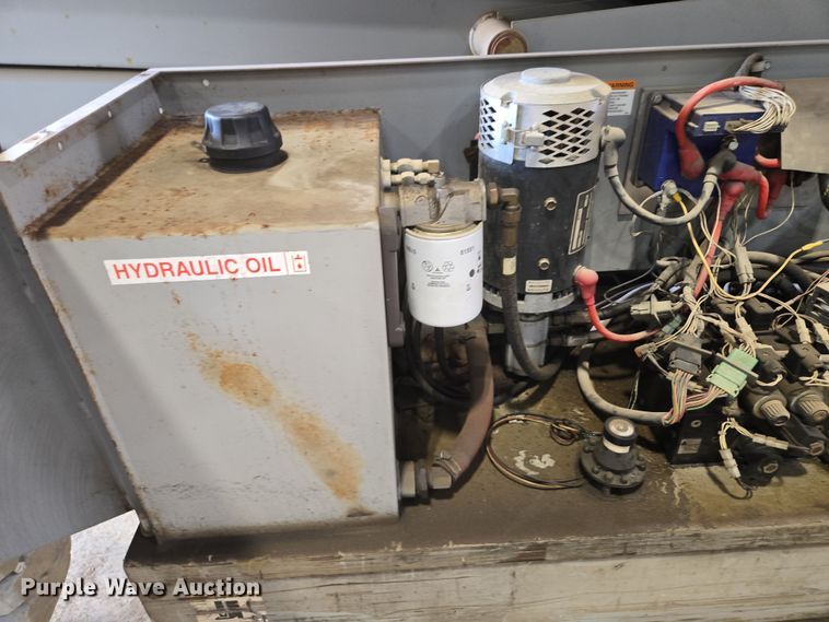 image for item DP6257 2000 Mayville Engineering Co Inc. 3768ES scissor lift