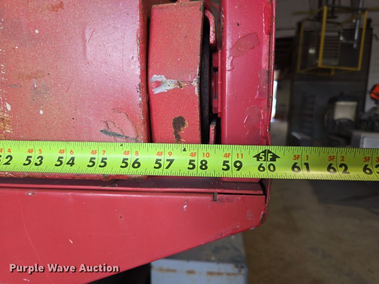 image for item DP6257 2000 Mayville Engineering Co Inc. 3768ES scissor lift