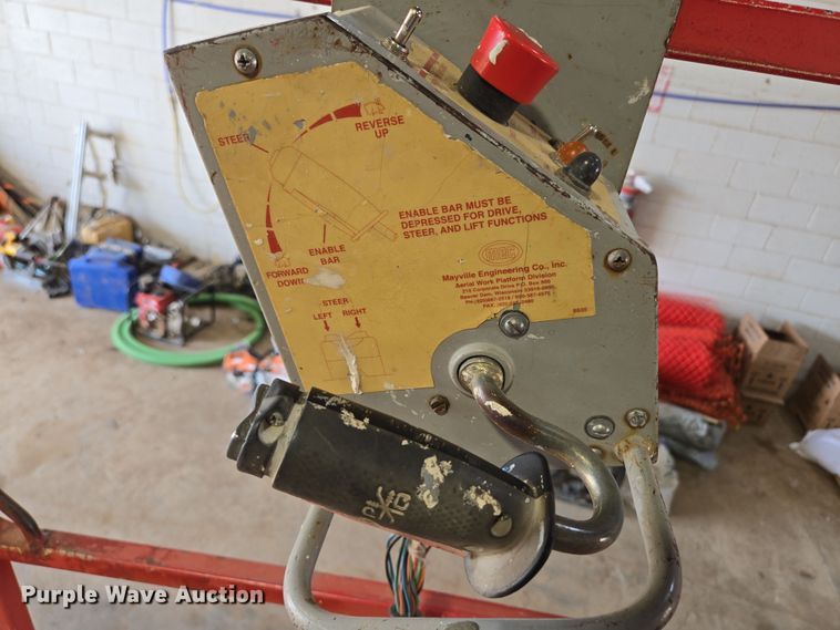 image for item DP6257 2000 Mayville Engineering Co Inc. 3768ES scissor lift