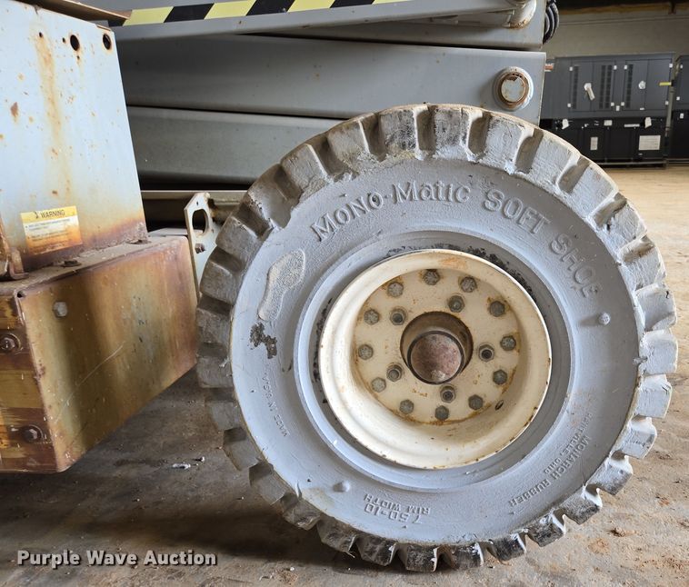 image for item DP6257 2000 Mayville Engineering Co Inc. 3768ES scissor lift