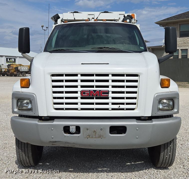 image for item DP6259 2006 GMC C7500 utility / service truck