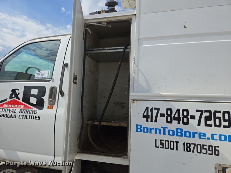 image for item DP6259 2006 GMC C7500 utility / service truck