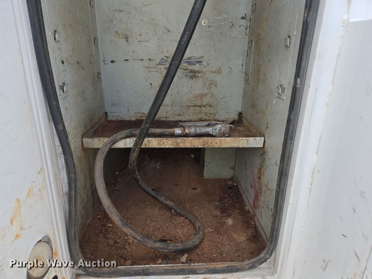 image for item DP6259 2006 GMC C7500 utility / service truck