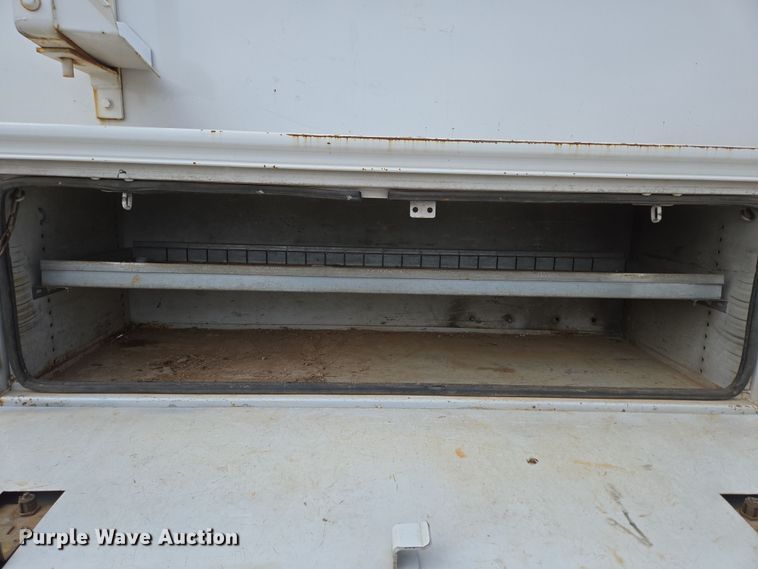 image for item DP6259 2006 GMC C7500 utility / service truck