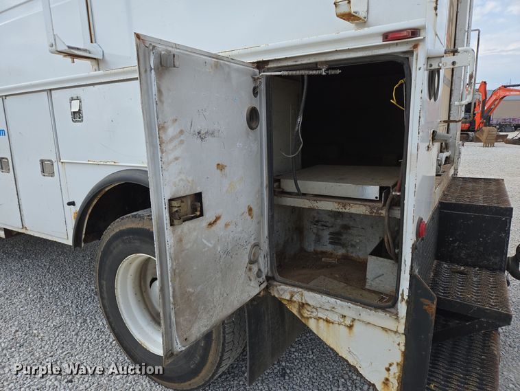 image for item DP6259 2006 GMC C7500 utility / service truck