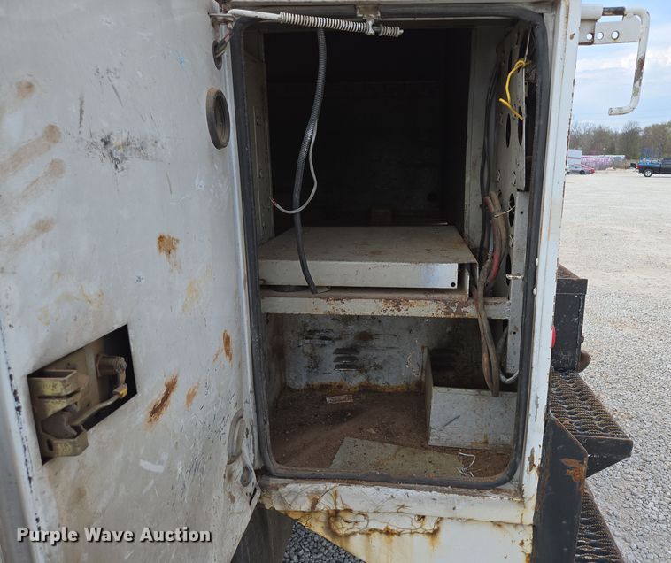 image for item DP6259 2006 GMC C7500 utility / service truck