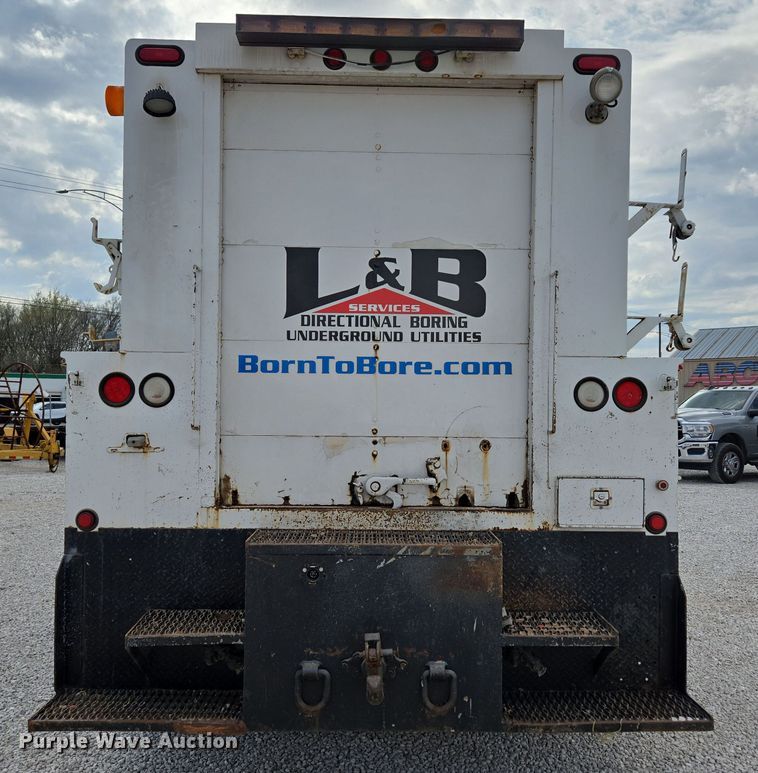 image for item DP6259 2006 GMC C7500 utility / service truck