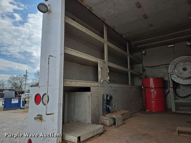 image for item DP6259 2006 GMC C7500 utility / service truck