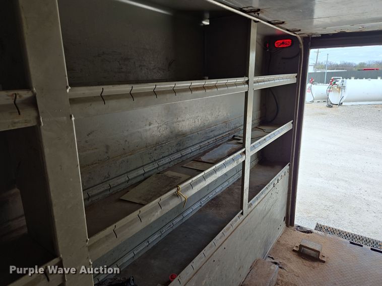 image for item DP6259 2006 GMC C7500 utility / service truck