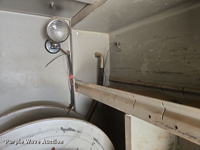 image for item DP6259 2006 GMC C7500 utility / service truck