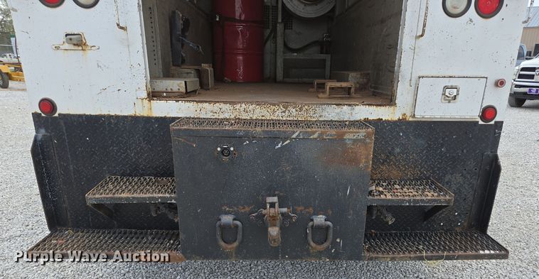 image for item DP6259 2006 GMC C7500 utility / service truck