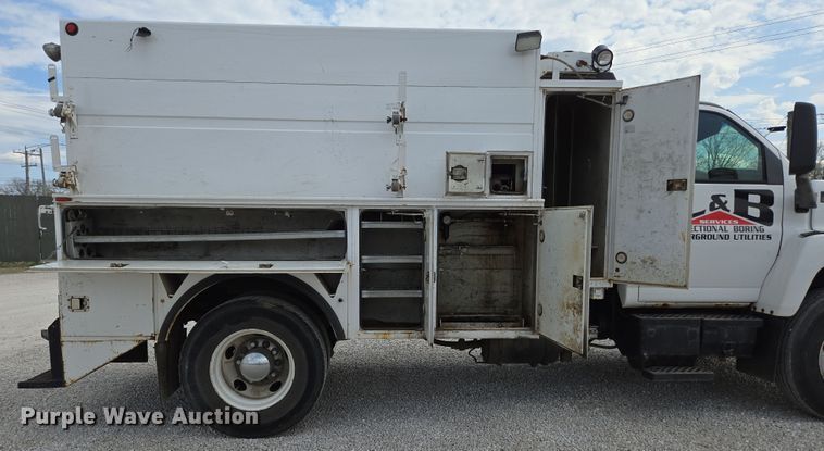 image for item DP6259 2006 GMC C7500 utility / service truck