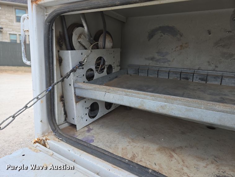 image for item DP6259 2006 GMC C7500 utility / service truck