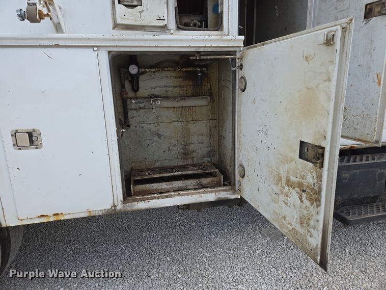 image for item DP6259 2006 GMC C7500 utility / service truck