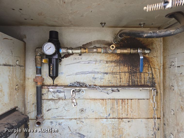 image for item DP6259 2006 GMC C7500 utility / service truck