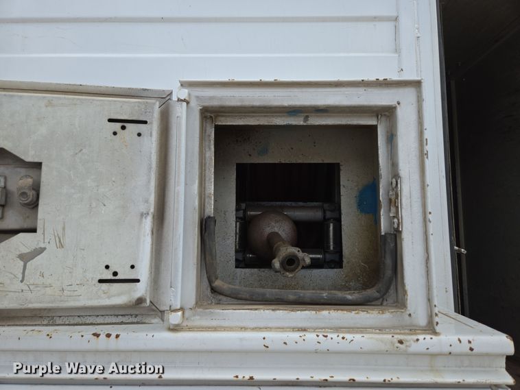 image for item DP6259 2006 GMC C7500 utility / service truck