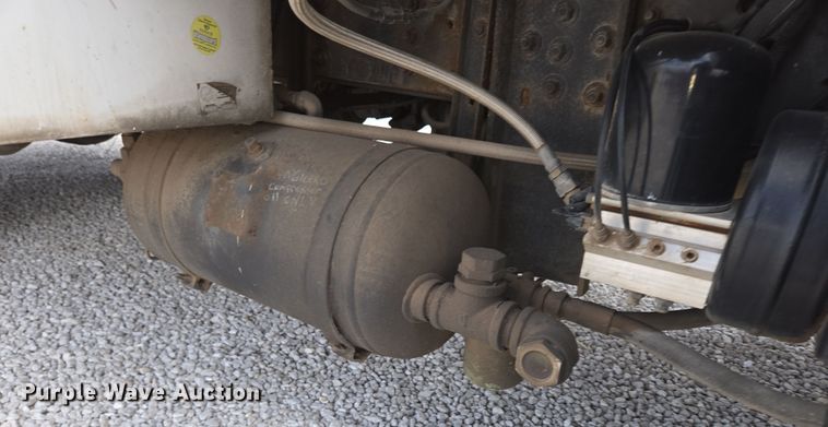 image for item DP6259 2006 GMC C7500 utility / service truck