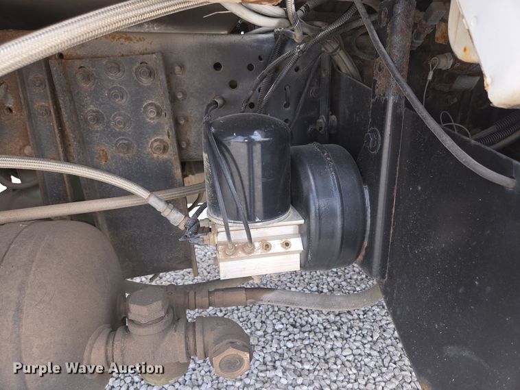 image for item DP6259 2006 GMC C7500 utility / service truck