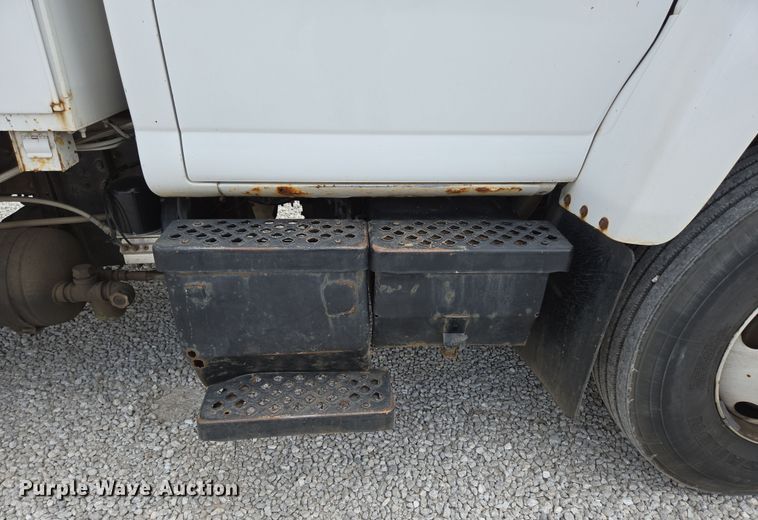 image for item DP6259 2006 GMC C7500 utility / service truck