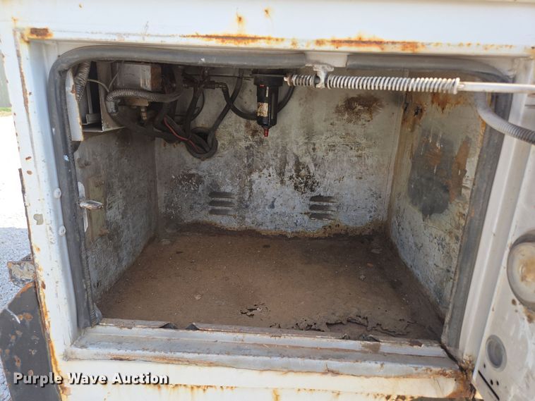 image for item DP6259 2006 GMC C7500 utility / service truck