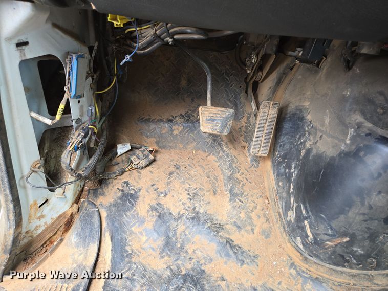 image for item DP6259 2006 GMC C7500 utility / service truck