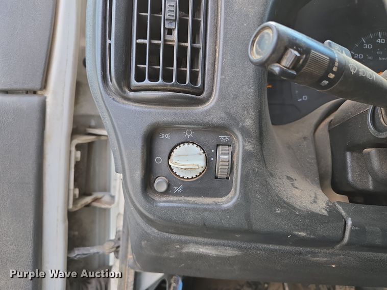 image for item DP6259 2006 GMC C7500 utility / service truck