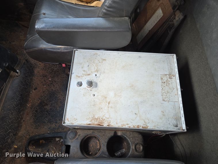 image for item DP6259 2006 GMC C7500 utility / service truck