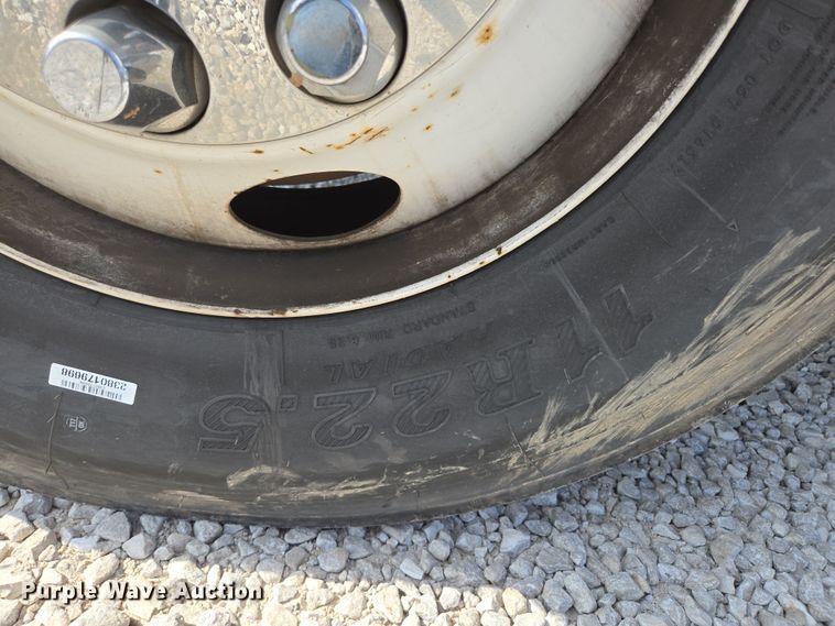 image for item DP6259 2006 GMC C7500 utility / service truck