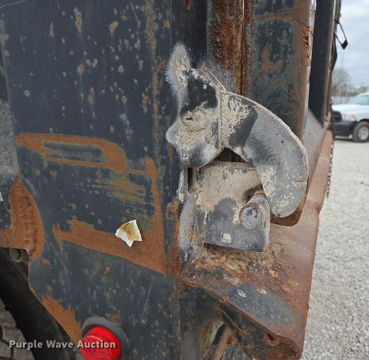 image for item DP6261 2005 Ford F750 Super Duty dump truck