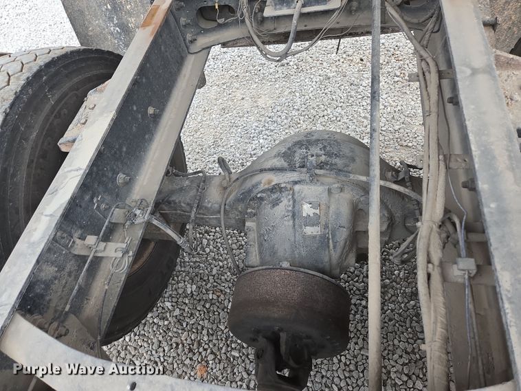 image for item DP6261 2005 Ford F750 Super Duty dump truck