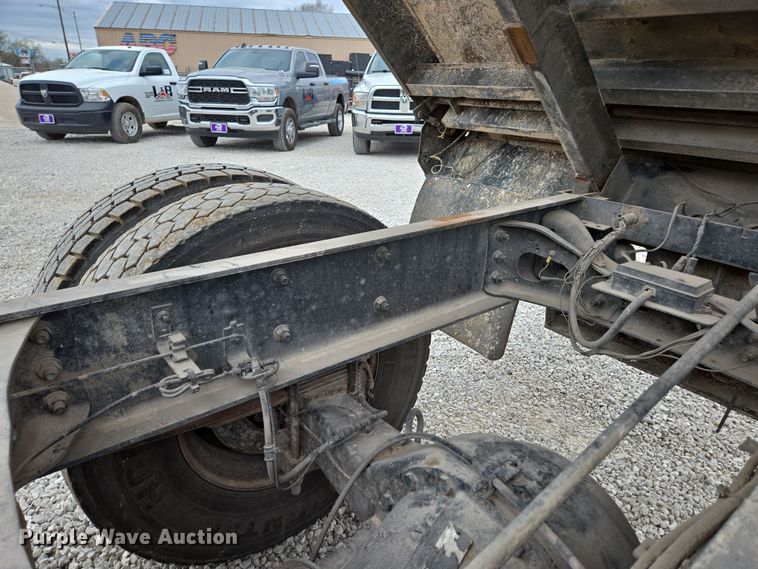 image for item DP6261 2005 Ford F750 Super Duty dump truck