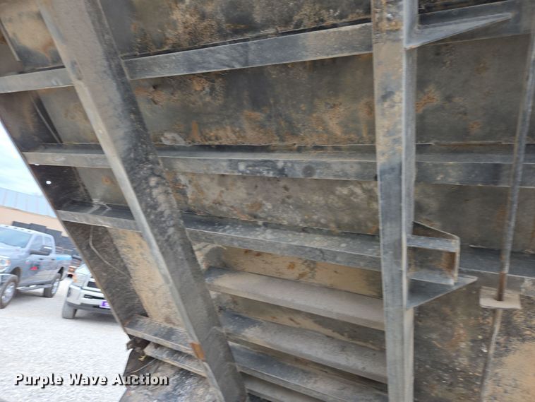 image for item DP6261 2005 Ford F750 Super Duty dump truck