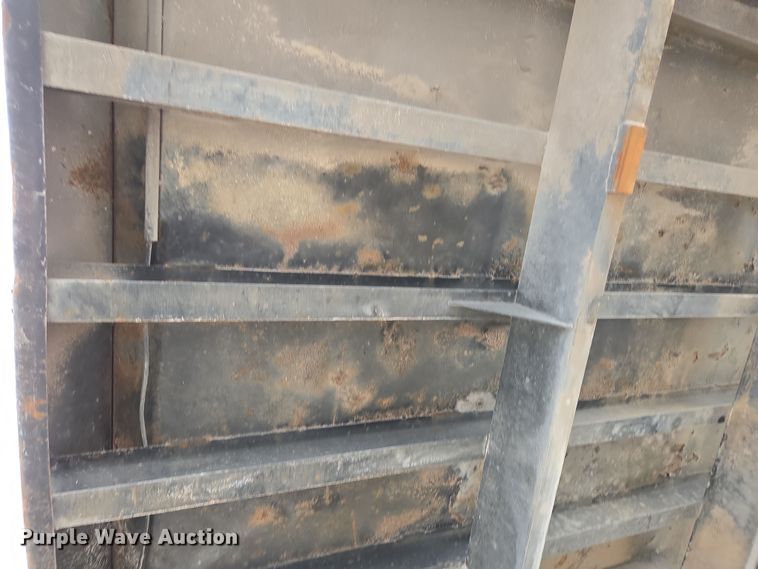 image for item DP6261 2005 Ford F750 Super Duty dump truck